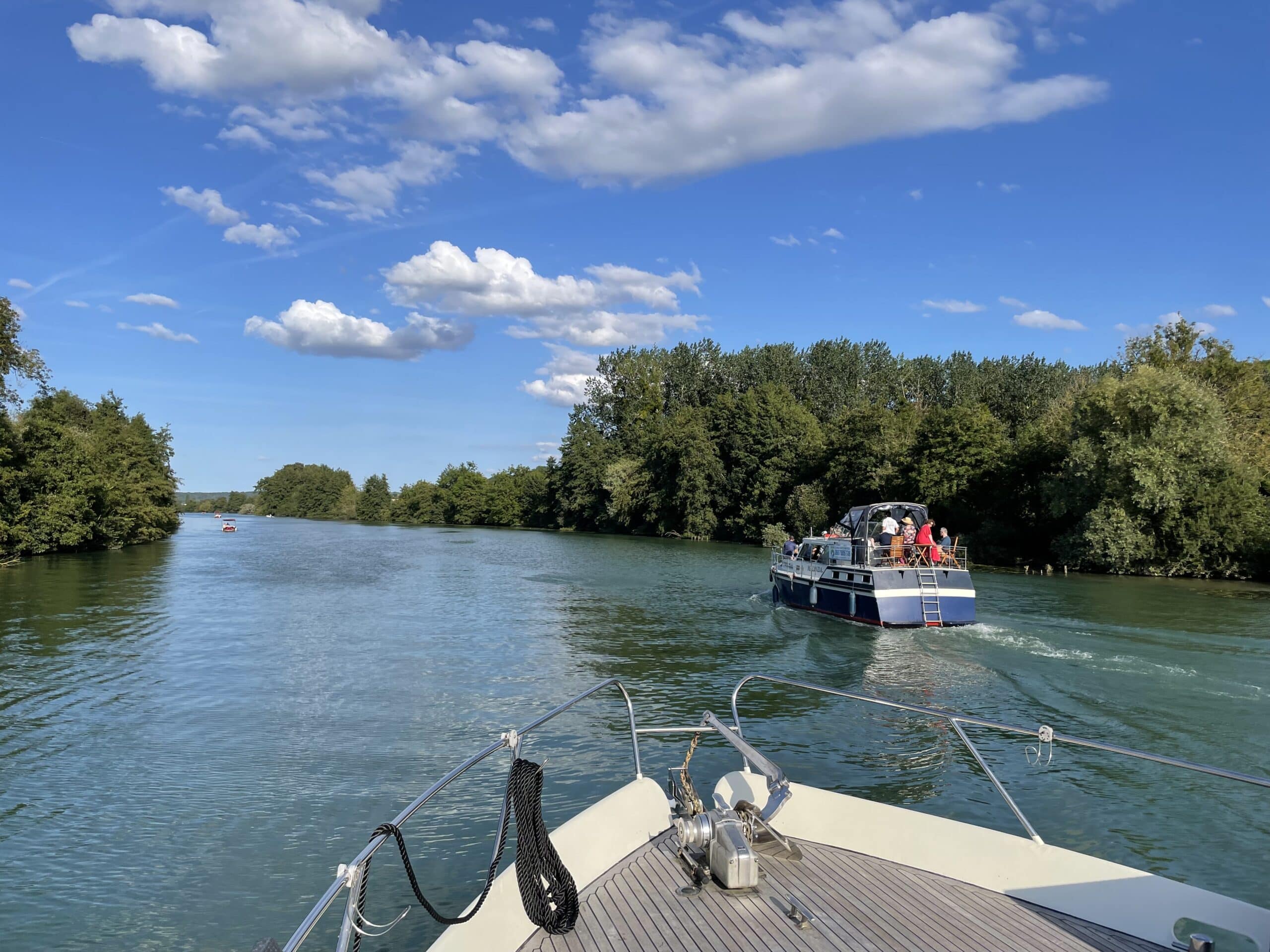 Croisière sur la Marne © Mellie Jumelle ()