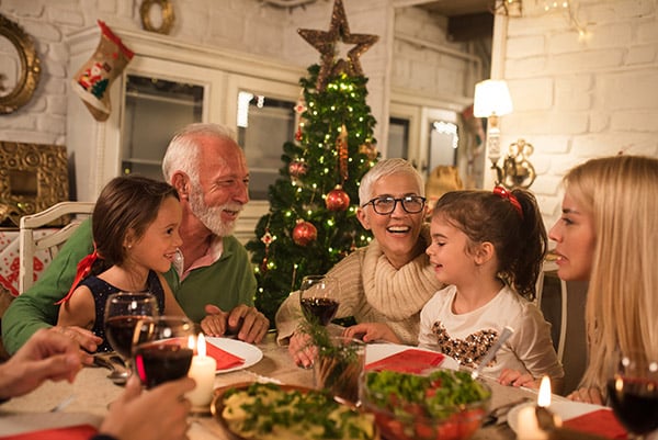 Noel repas en famille Gites Seine et Marne ©iStock