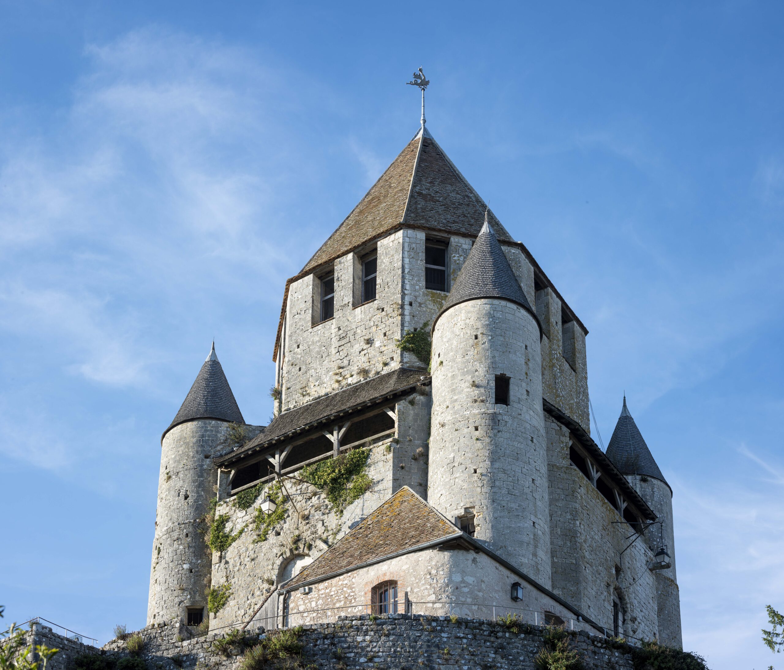 Tour César Provins