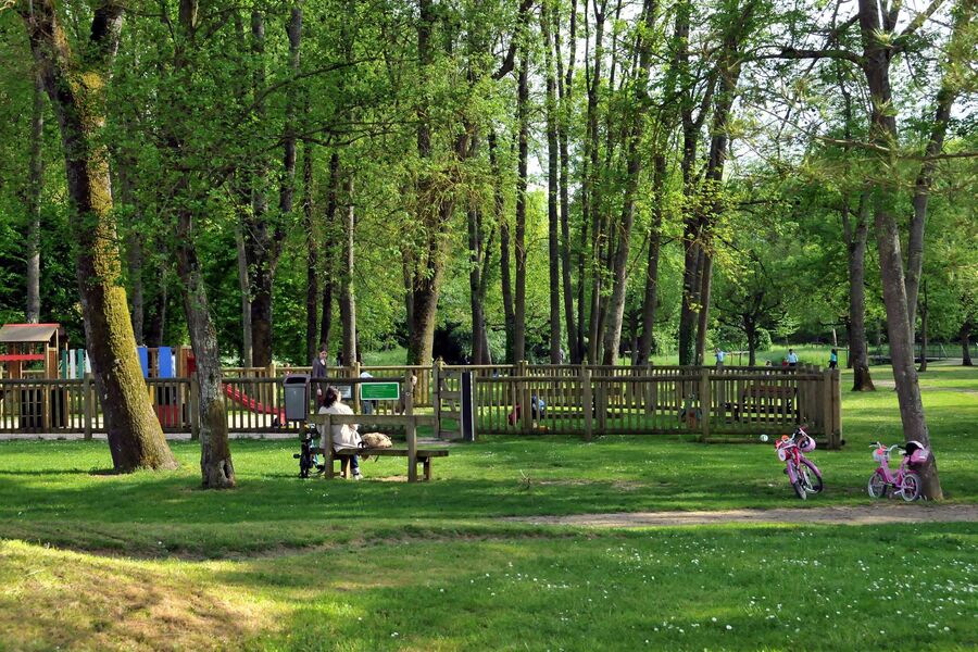 Aire de pique-nique - Parc de la Tabarderie