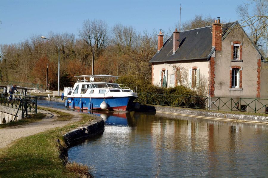 Halte nautique de Néronville