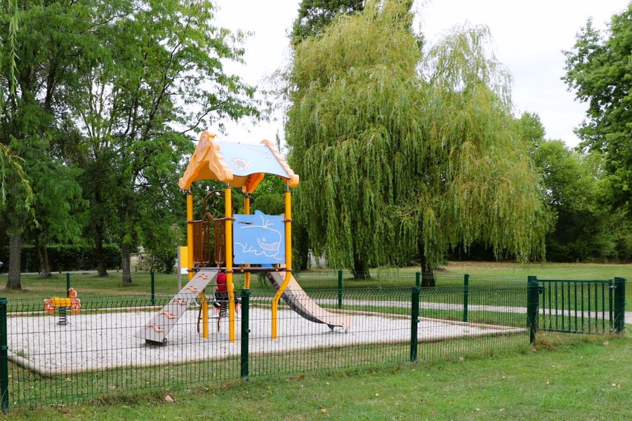 City Stade et Aire de Jeux de la Peupleraie