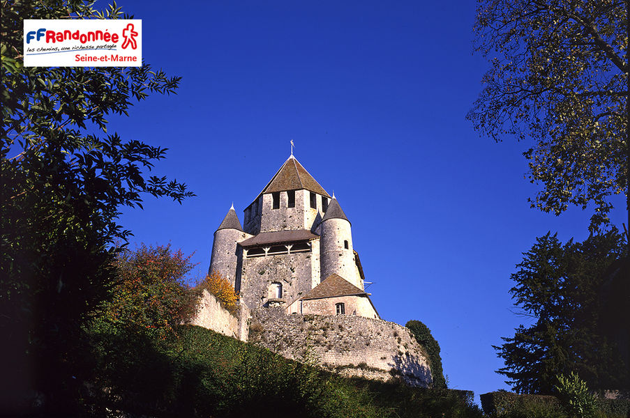 Aux portes de Provins