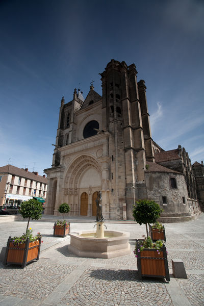 Collégiale Notre-Dame et Saint-Loup