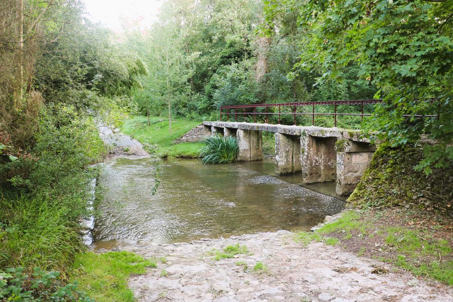 Gué et Pont du Moulin de Pouilly