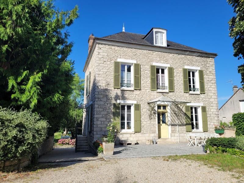 L'Allée du Quatre, la Chambre de la Villa