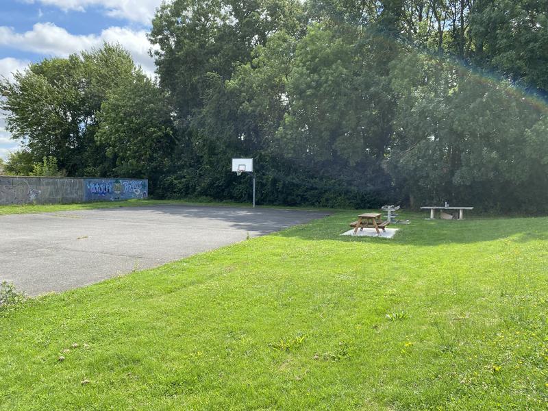 Stade, Skate-park et Aire de pique-nique