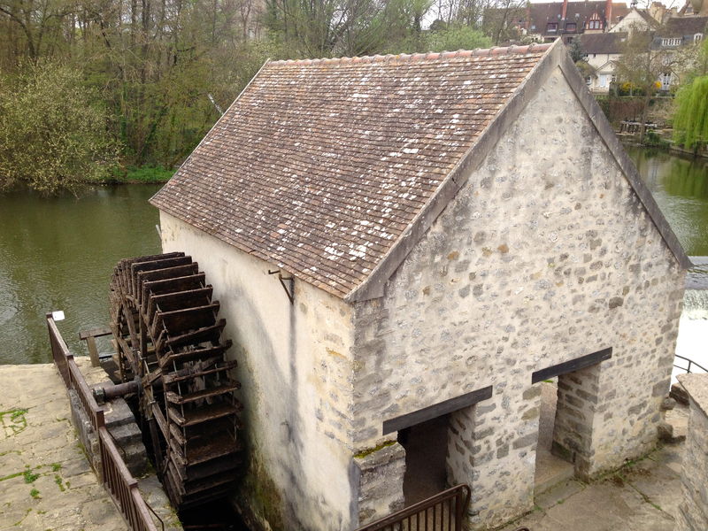 Balade au bord de l'eau, le long du canal du Loing