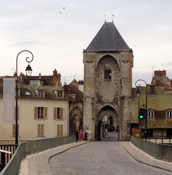 Balade au bord de l'eau, le long du canal du Loing