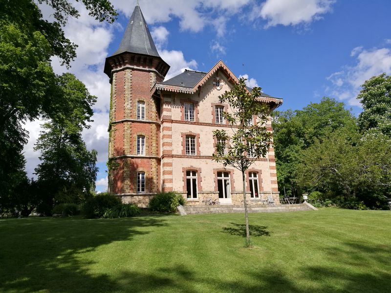 Le Manoir de la Tour - Chambres d'hôtes