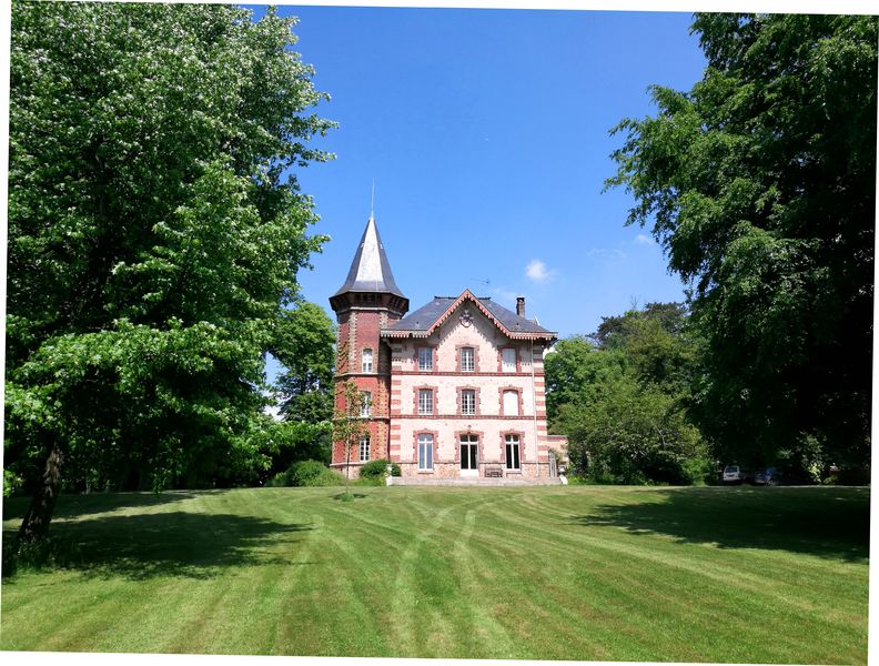 Le Manoir de la Tour - Chambres d'hôtes