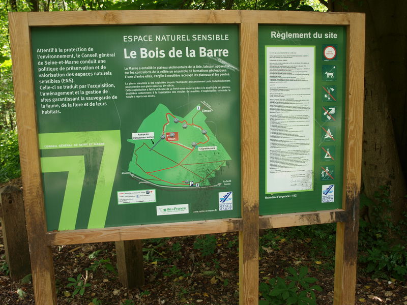 Le Bois De La Barre