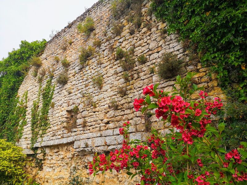 La Tour Madeleine et ses remparts