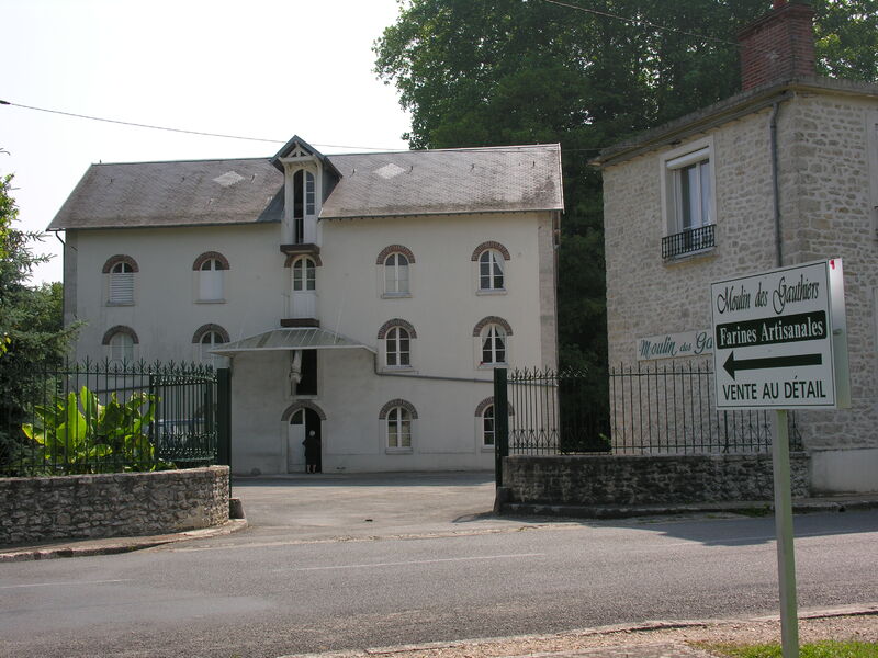 Moulin artisanal  Matignon