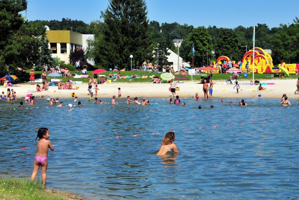 base plage pedalo () x