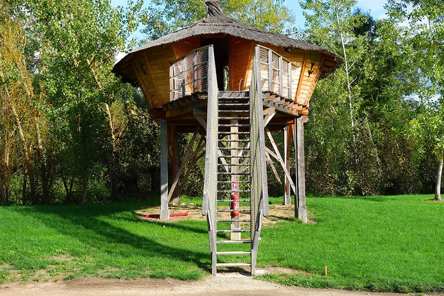 cabane dans les arbres ©adobestock seine et marne