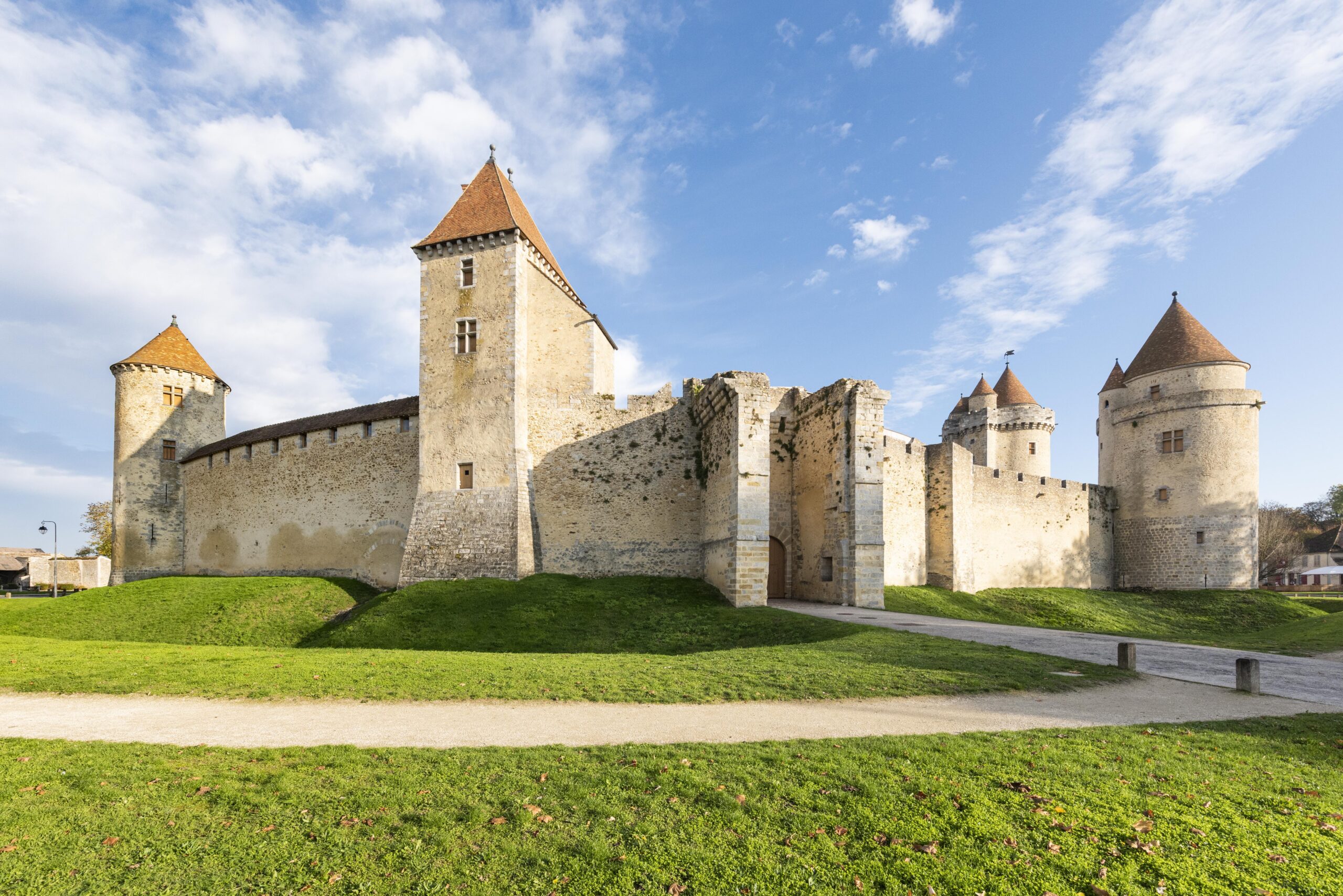 Le château de Blandy-les-Tours