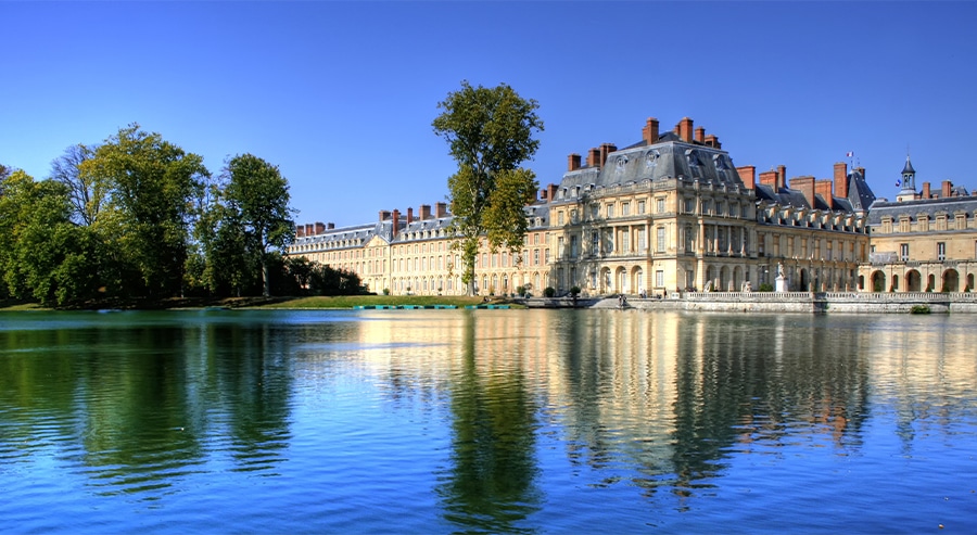 chateau fontainebleau scandiberique velo seine et marne ©AdobeStock