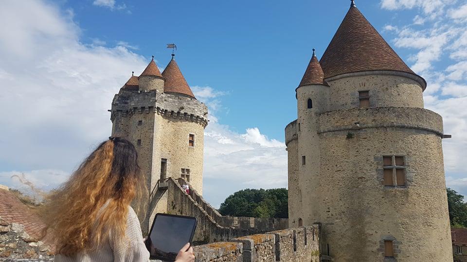 resolution rester connecte applications mobiles visites loisirs chateau seine et marne